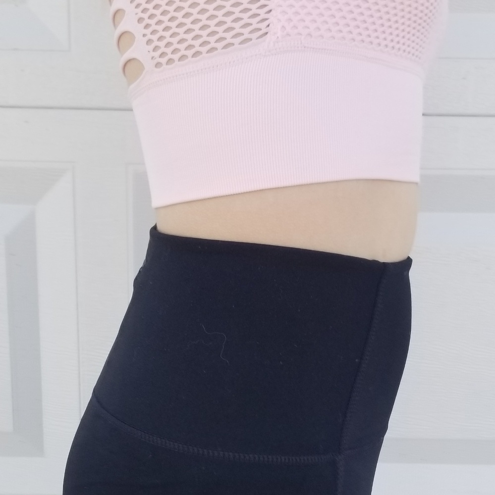 Laser Cut Seamless Sports Bra - Picture 4 of 4